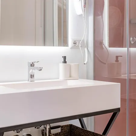 H11 Charm Sanremo-ariston Appartement
